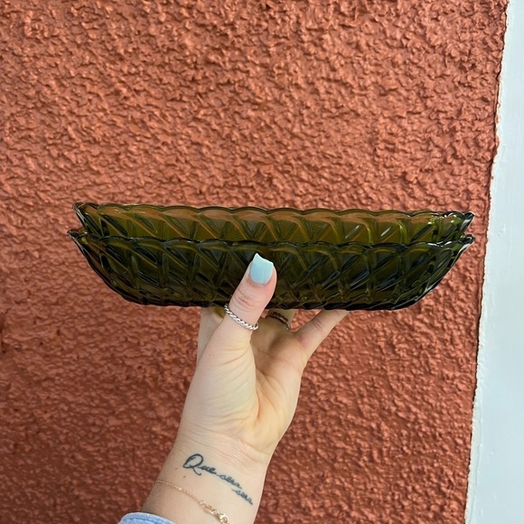 Vintage Avocado Green Rectangle Dish by Indiana Glass Basket Weave Pattern - Picture 1 of 8